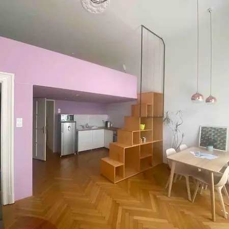 Budapestayz - Izabella