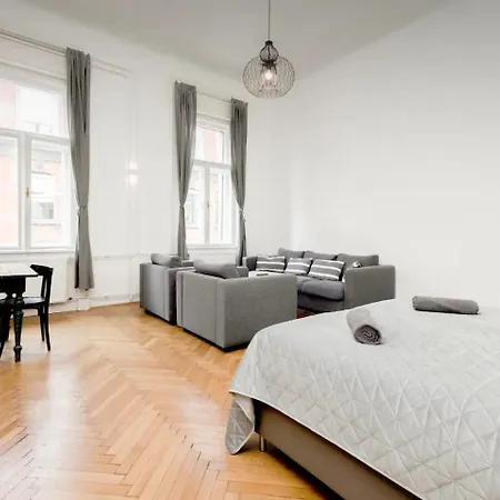 Budapestayz - Izabella Budapeszt