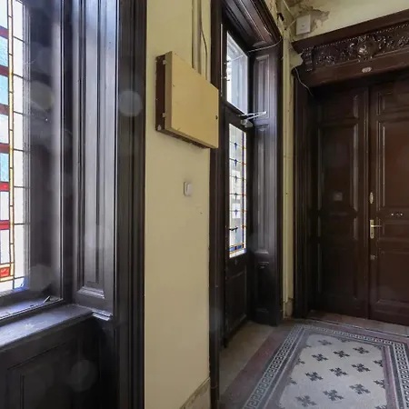 Budapestayz - Izabella