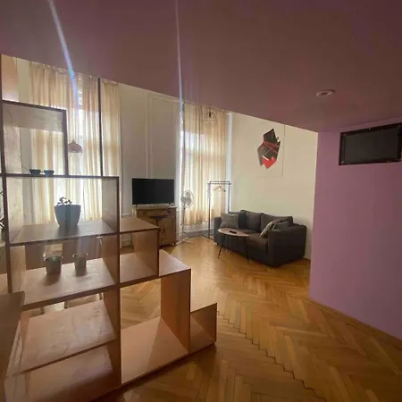 Budapestayz - Izabella Апартаменты