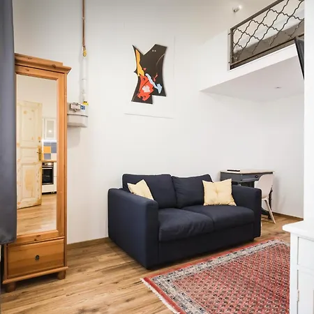 Budapestayz - Izabella * Budapest